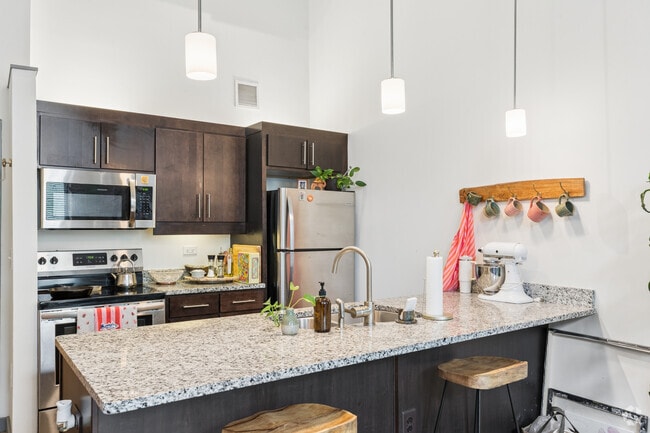 1 dormitorio, 1 baño - 547 pies cuadrados - Cocina - The Lofts at Hawthorne Mill