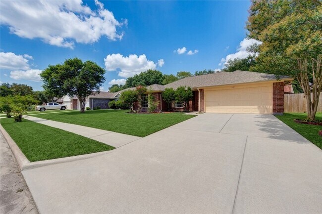 Building Photo - 7302 Greenwood Point Dr