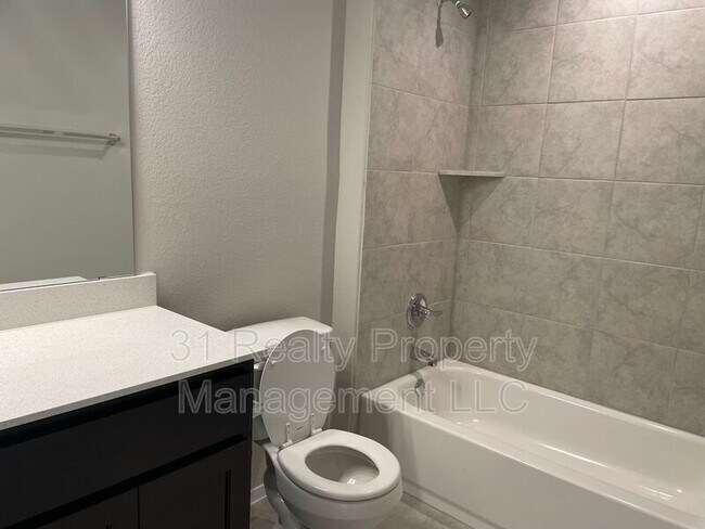 Foto del edificio - 203 Living Reef Dr