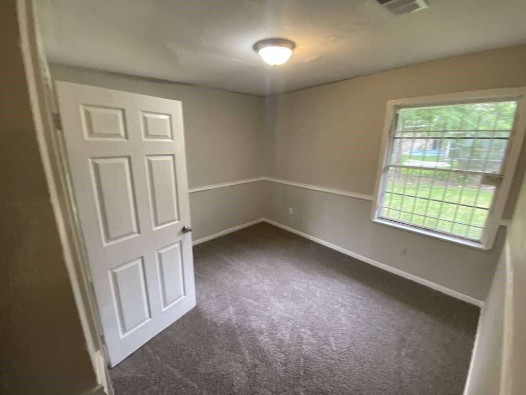 Building Photo - 5322 Dewberry St