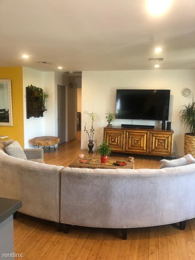 Building Photo - 4 br, 4 bath House - 23539 Styles St