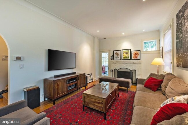 Foto del edificio - 5534 Nevada Ave NW