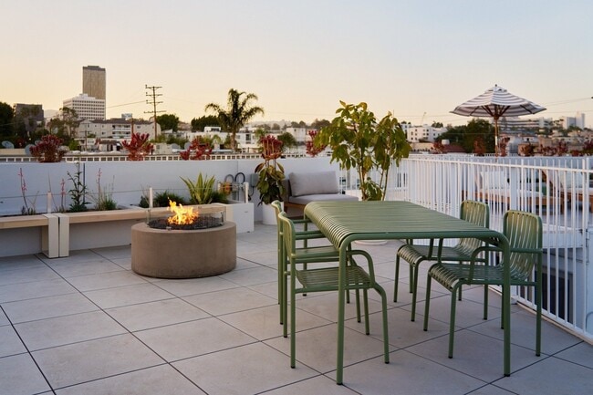 Foto del edificio - Comma Barrington Co-Living