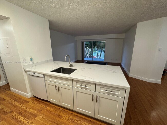 Foto del edificio - 10421 SW 157th Pl