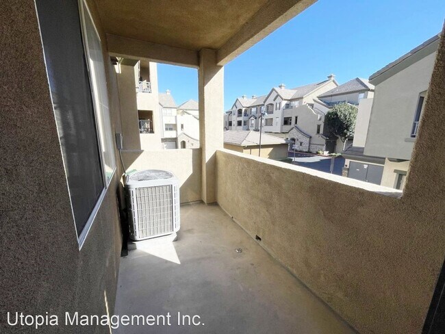 Foto del edificio - 2 br, 2 bath House - 1875 Cannes Pl Unit #324