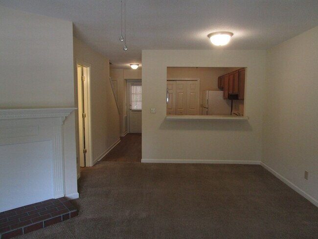 Building Photo - 605 Archdale Dr
