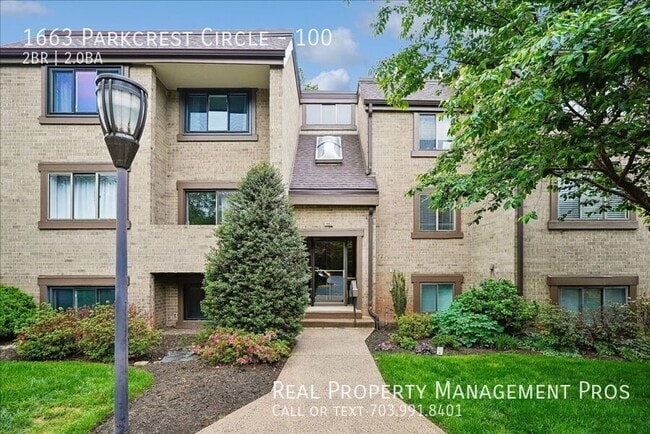 Photo - 1663 Parkcrest Cir Apartment