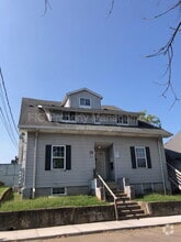 Building Photo - 121 Pruett Pl