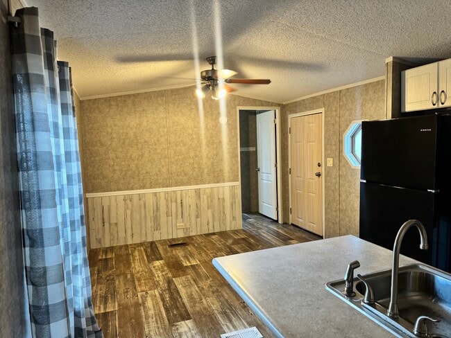 Building Photo - 20 Co Rd 569