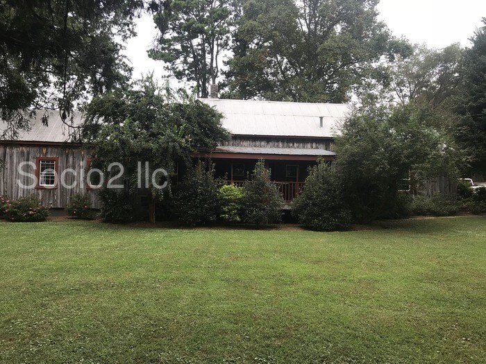 Primary Photo - Farm House