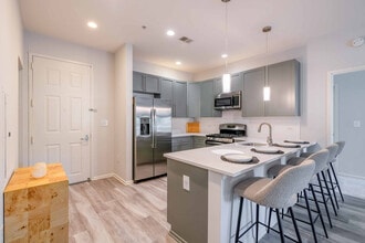 Building Photo - 1000 Jefferson Street Apartments