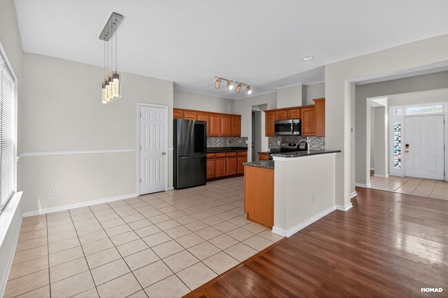 Foto del edificio - 4010 Daylilly Rd