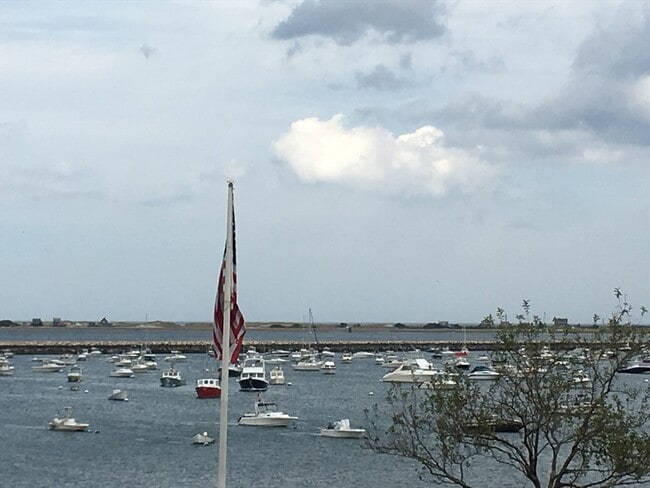 Building Photo - 24 Chilton St