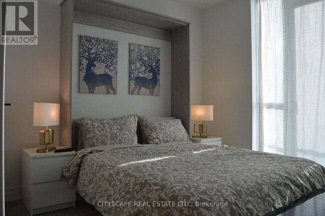 Photo du bâtiment - 70 Annie Craig Dr