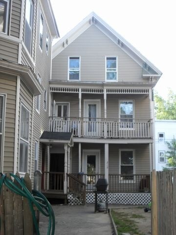 Primary Photo - 219-221 Spruce St