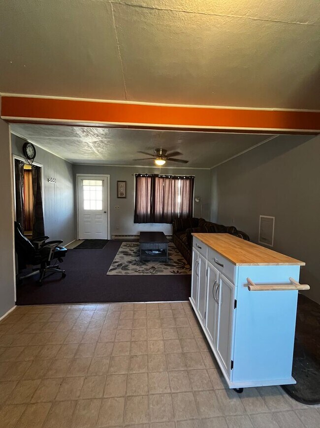 Foto del edificio - Furnished 1 bed 1 bath house located