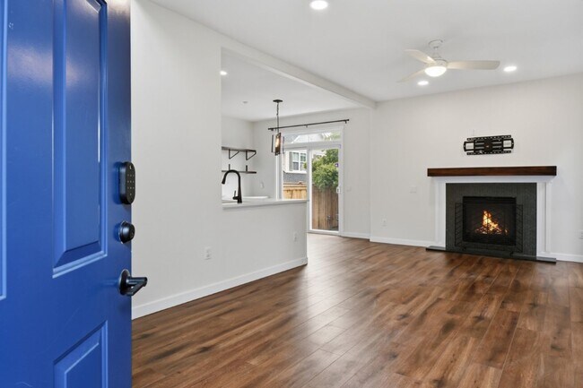 Foto del edificio - 3Bd/2.5Ba Edmonds Townhome