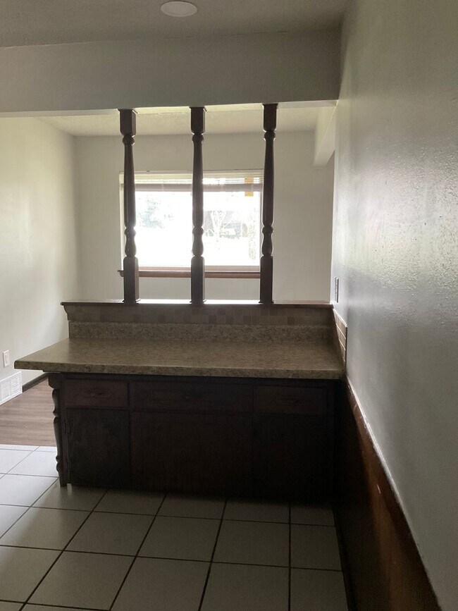 Building Photo - 2B/1.5B Home in a quiet Del City Suburb