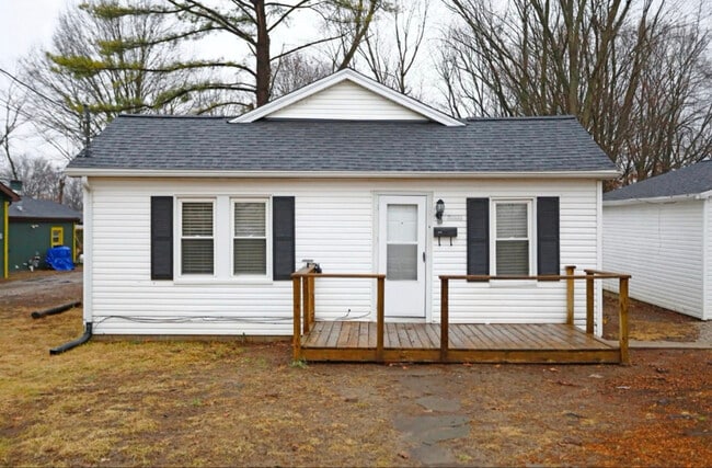 Building Photo - 3000 Rheinhardt Ave