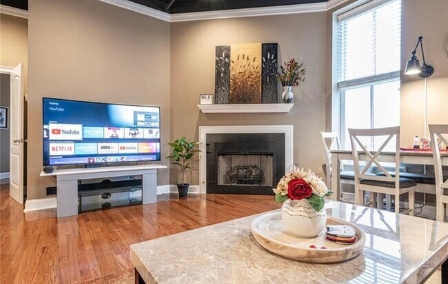Foto del edificio - Downtown Anderson's Most Premier Living Ex...