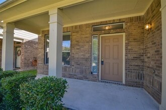 Building Photo - 17210 Mitchell Pass Ln