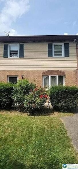 Primary Photo - 2915 Norton Ave