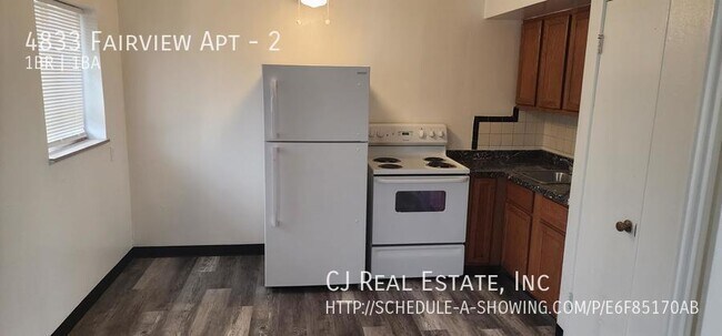 Foto del edificio - 4833 Fairview Ave