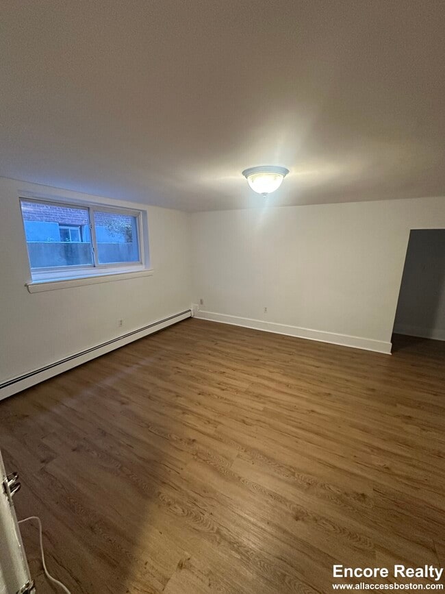 Building Photo - 63 Selkirk Rd