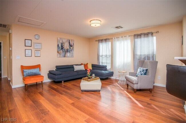 Foto del edificio - 6730 W Oak Mist Ave