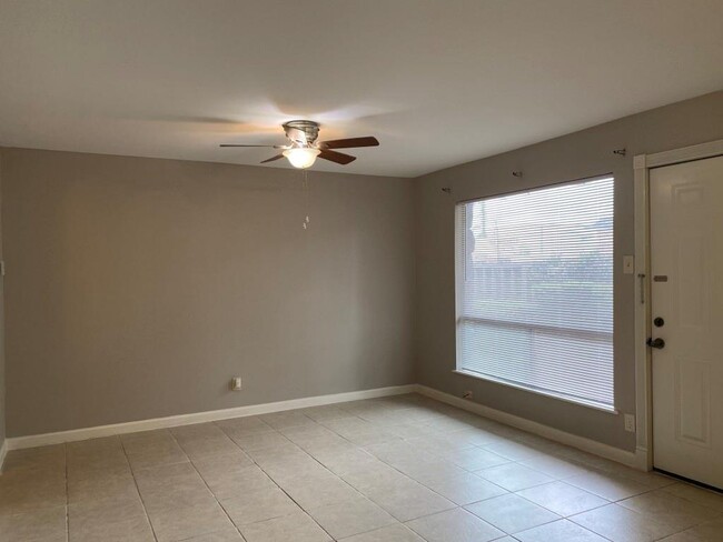 Building Photo - 1529 Wirt Rd
