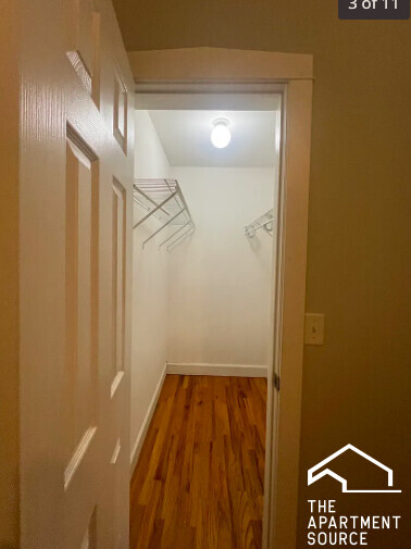Foto del edificio - 2933 N Ridgeway Ave