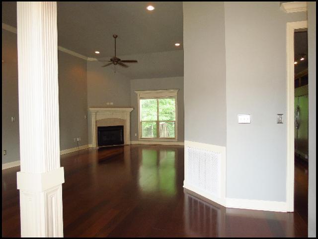 Foto del edificio - 3153 Stonewall Dr