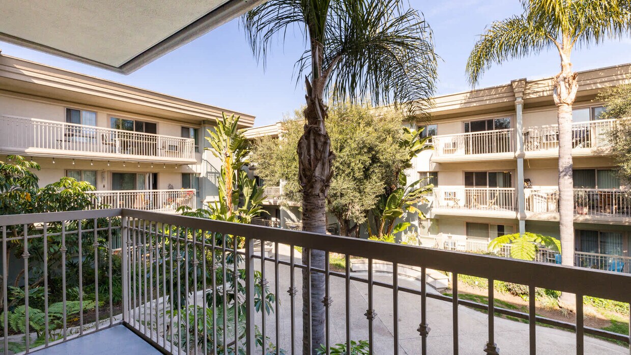 Pearl Apartments in Marina Del Rey, CA Westside Rentals