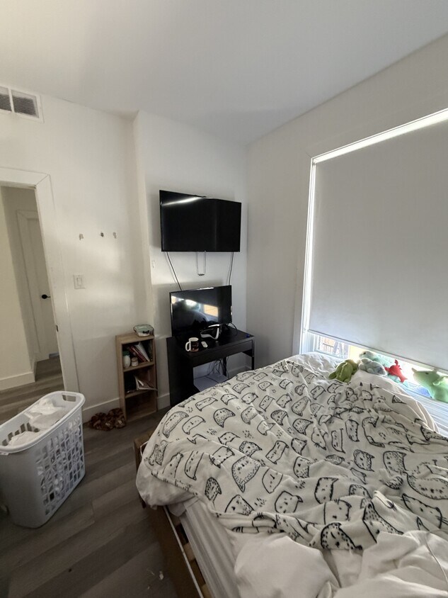 Photo du bâtiment - Room Rental / Student Rental / Ottawa U