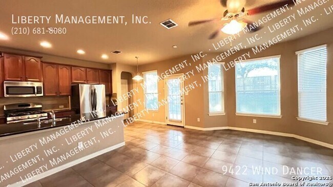 Foto del edificio - 9422 Wind Dancer