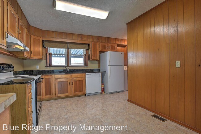 Building Photo - 2 br, 1 bath House - 2309 Sherwood Road