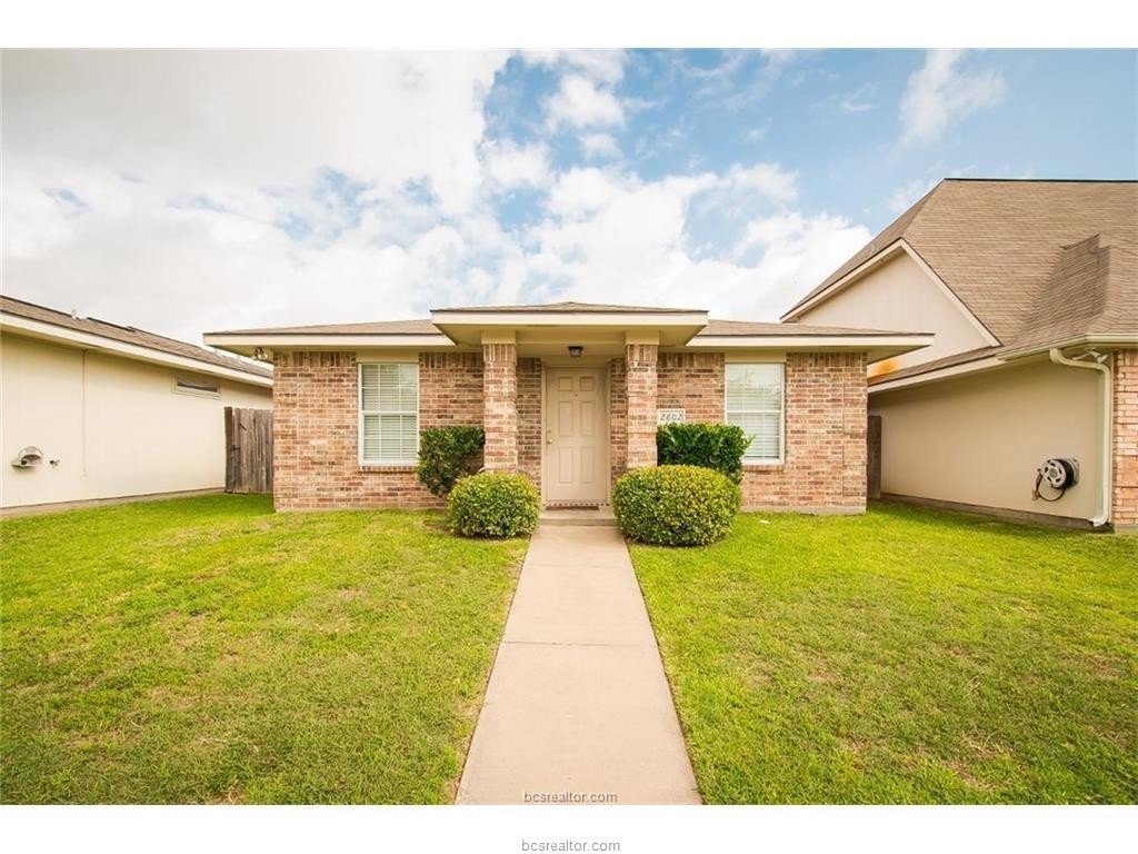 Primary Photo - 2602 Symphony Park Dr