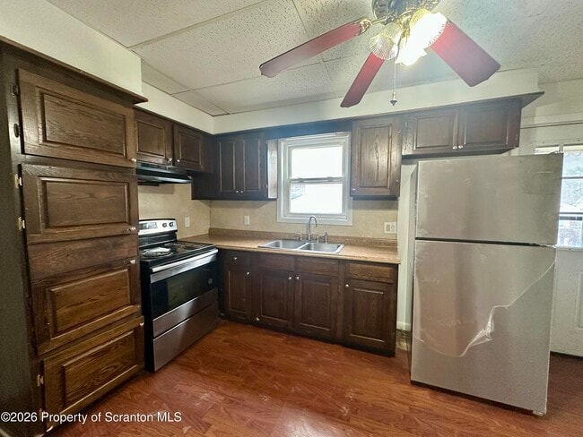 Building Photo - 194 Nicholson St