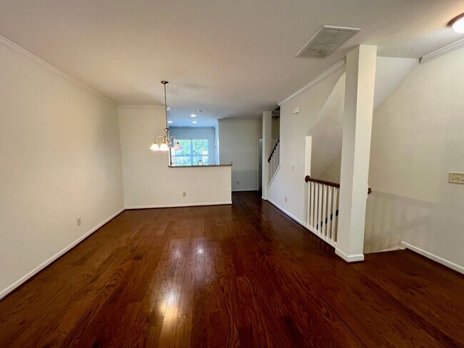Foto del edificio - 2629 Stewart Pines Dr