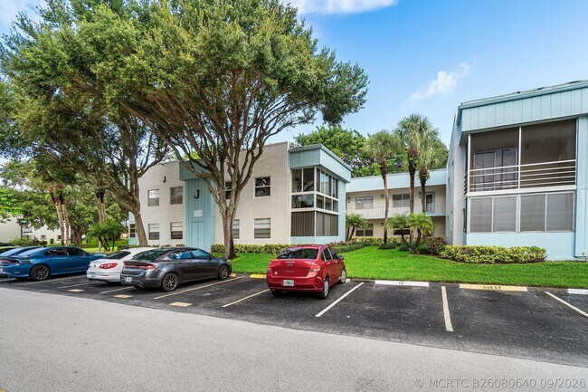 Foto del edificio - 434 Normandy Ln