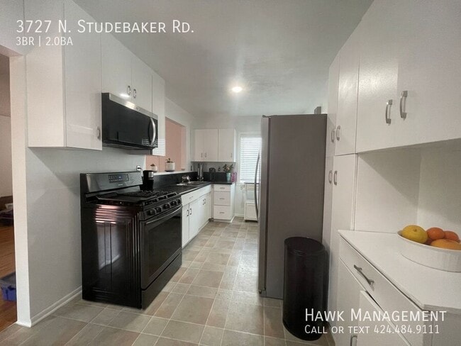 Foto del edificio - 3727 N Studebaker Rd