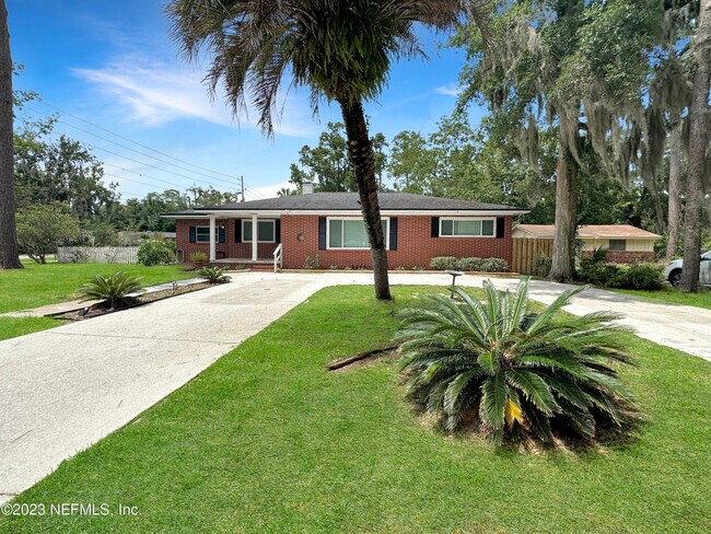 Foto del edificio - 5093 Ortega Cove Cir