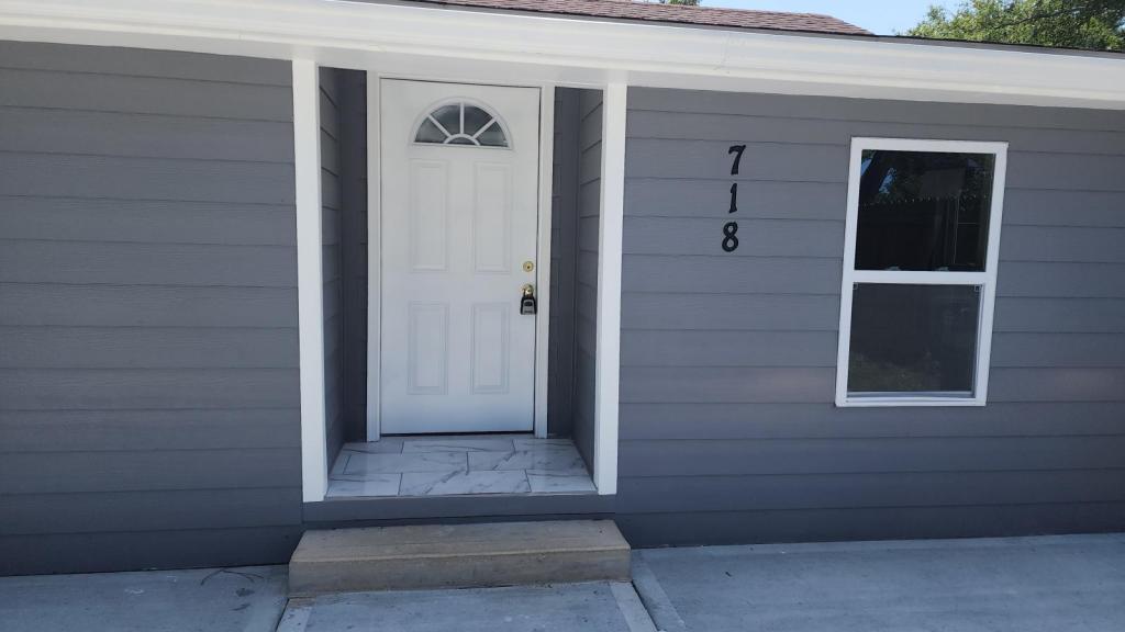 Foto principal - 718 Mulberry Ave