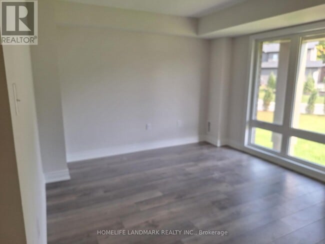 Building Photo - 121 Marina Village Dr