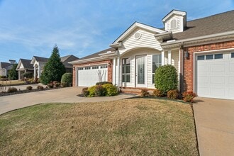 Building Photo - 17 Jeffrey Way