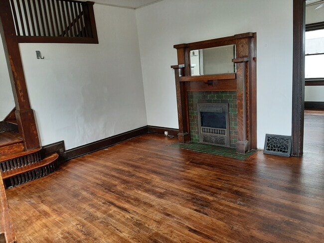 Living room - 3 Edgar Ave