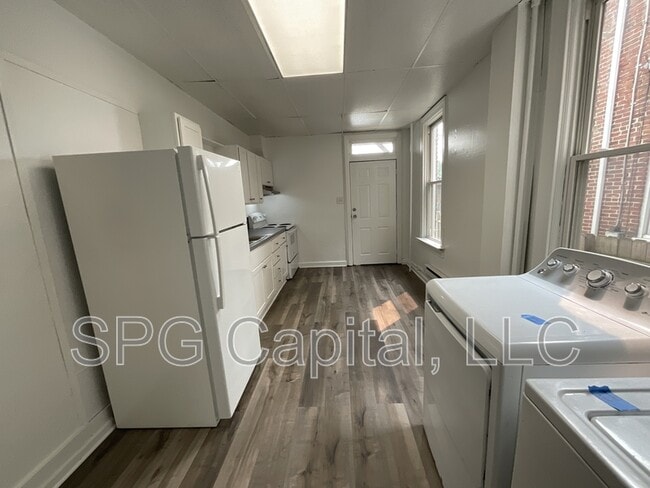 Foto del edificio - 617 S Pershing Ave