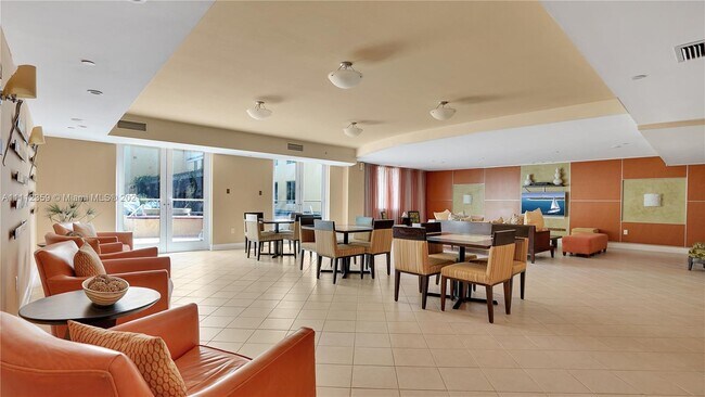 Foto del edificio - 7355 SW 89th St