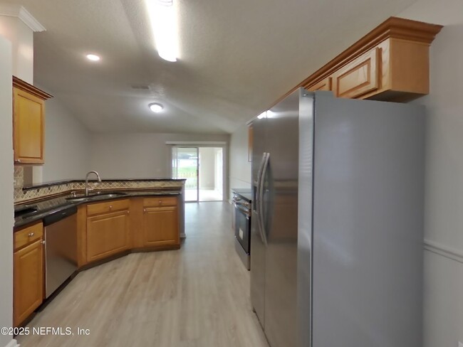 Foto del edificio - 1695 Northglen Cir