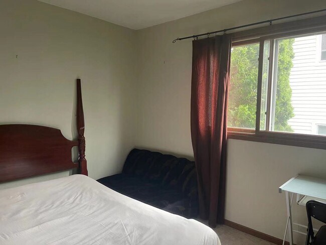 Foto del edificio - 751 Westwinds Dr